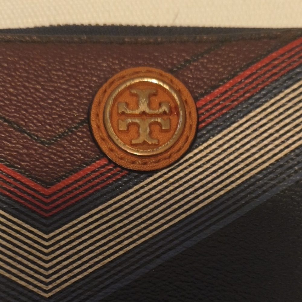 Tory Burch Multicolor Chevron Wallet - Picture 2 of 6